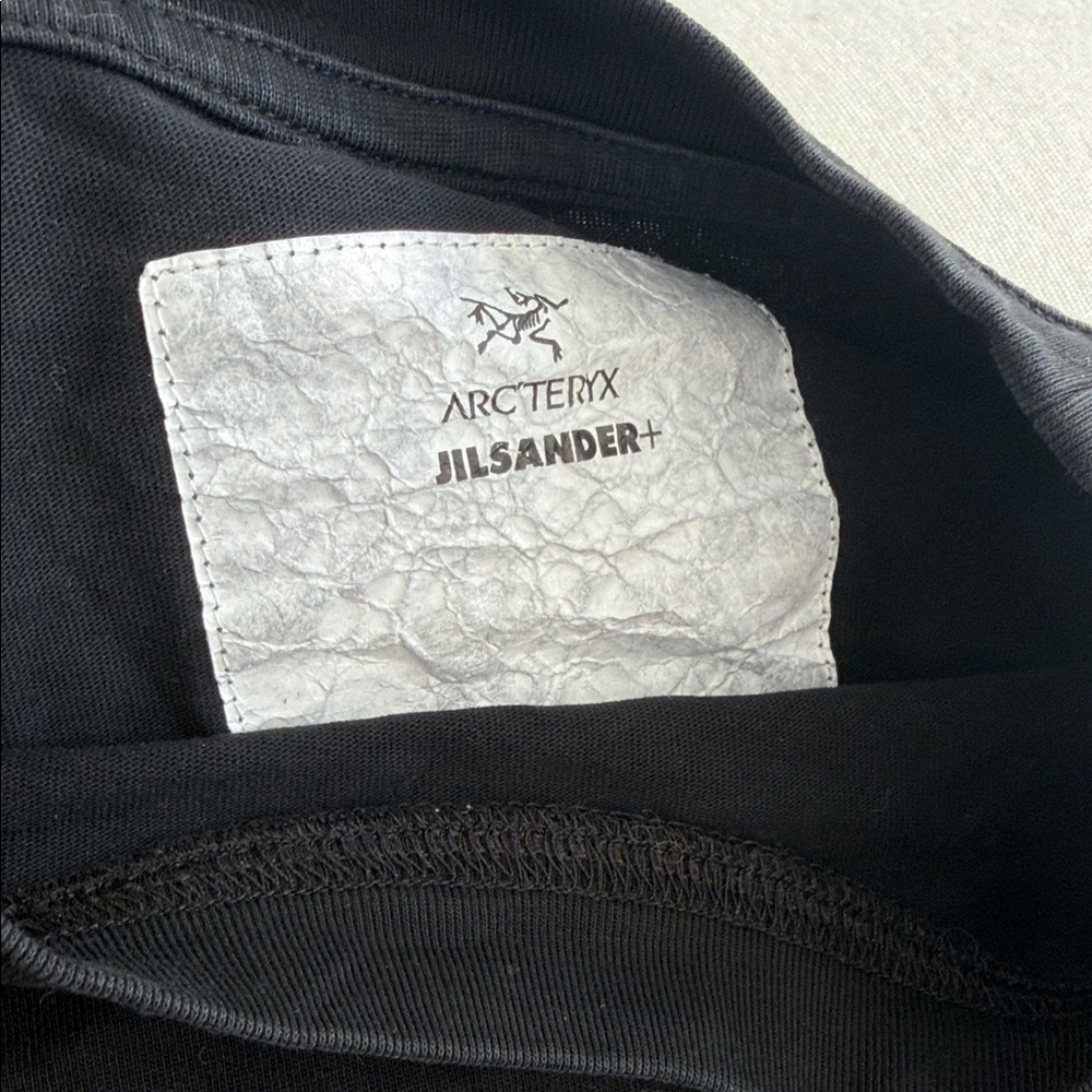 Jil Sander Black Tee with White Logo - Picture 2 of 2